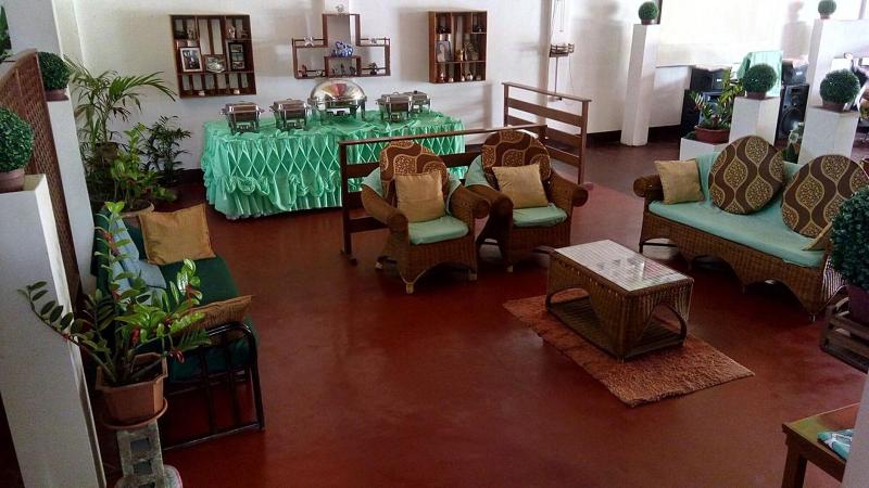 Hotel Peria Seafront Pensione