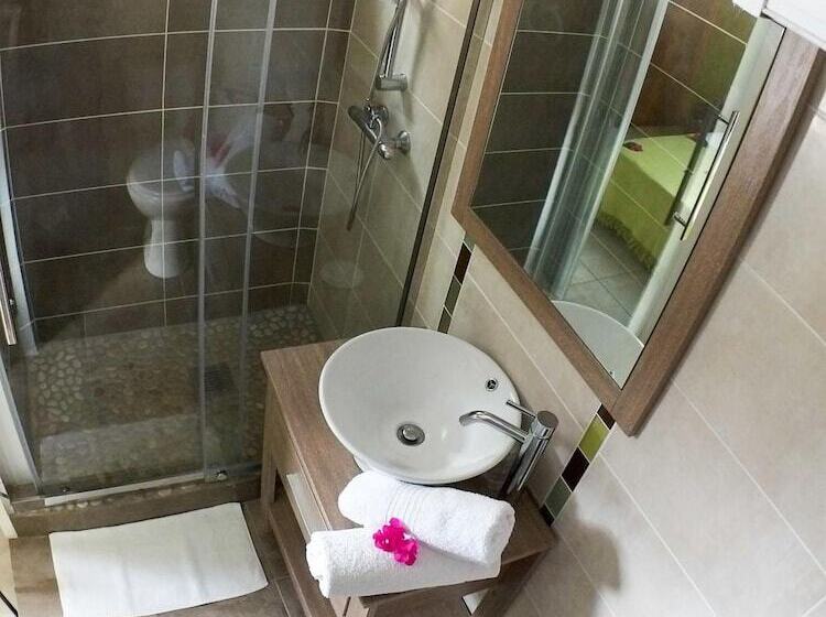 هتل Tante Arlette