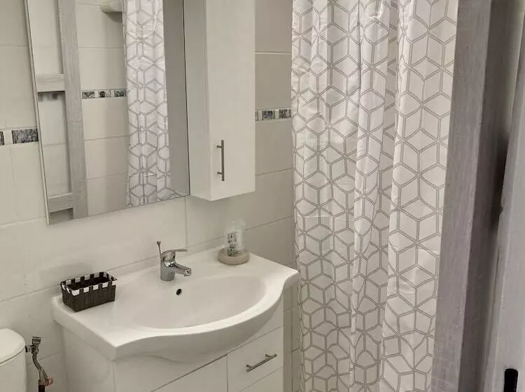 هتل Tante Arlette