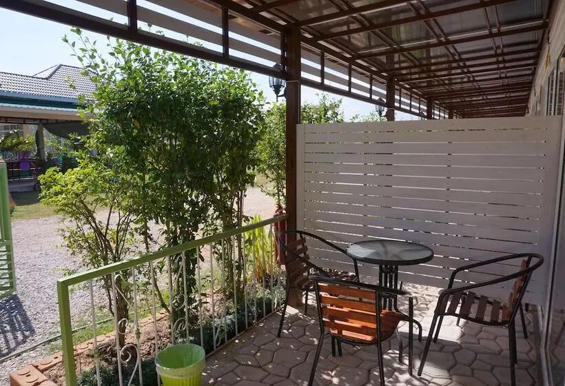 هتل Thong Hug House Resort