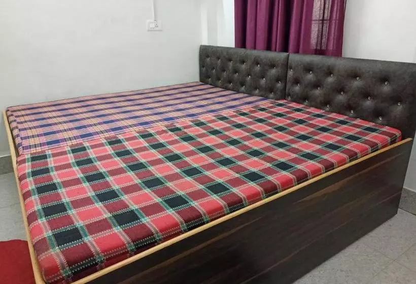 ホテル Chinta Haran Rest House