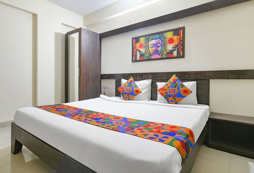 בית מלון כפרי Fabexpress Golden Villa