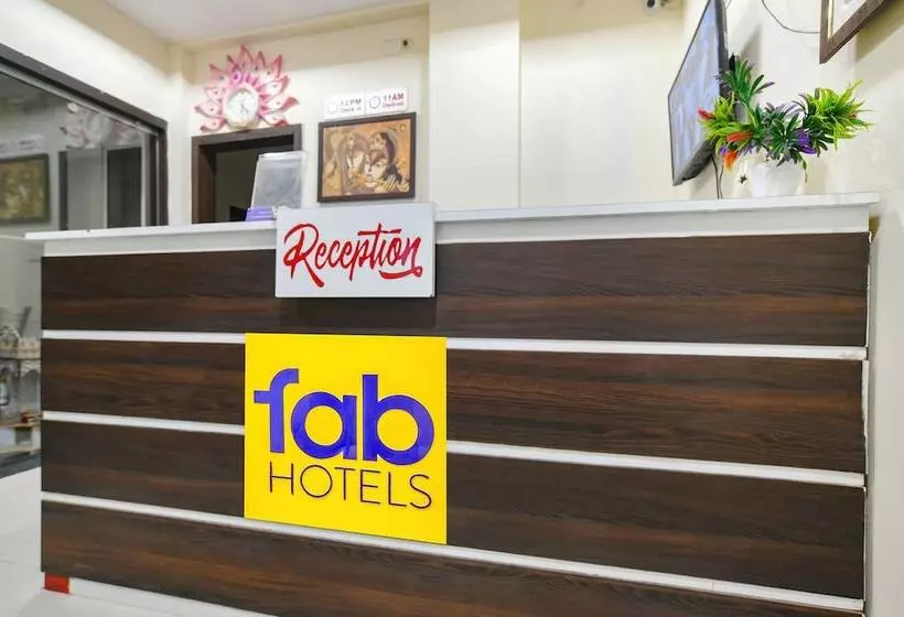 هتل Fabexpress Golden Villa