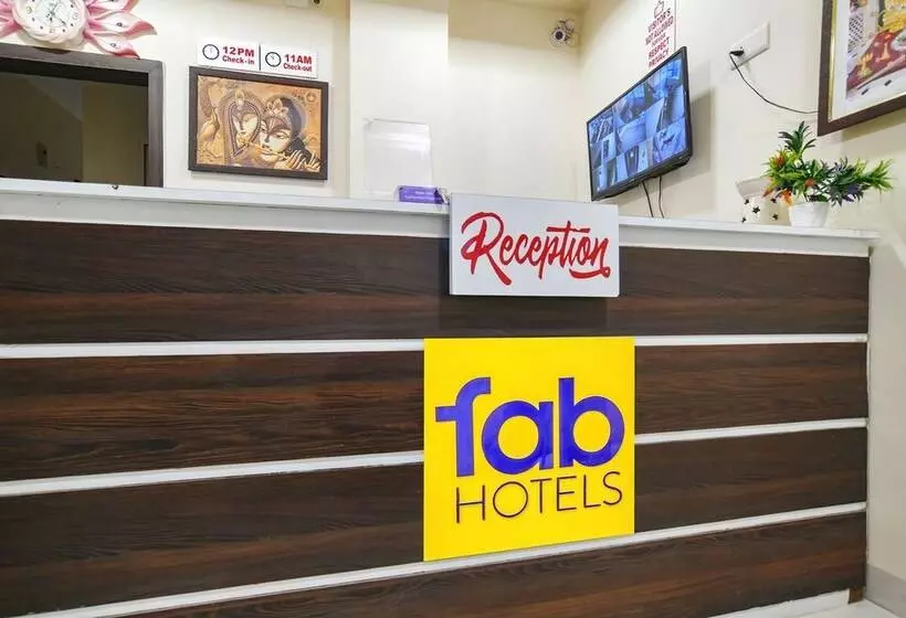 هتل Fabexpress Golden Villa