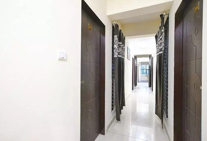 هتل Fabexpress Golden Villa