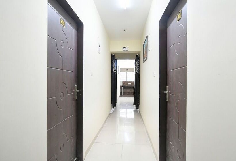 בית מלון כפרי Fabexpress Golden Villa