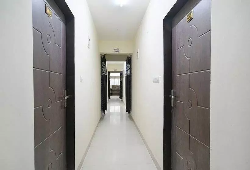 هتل Fabexpress Golden Villa