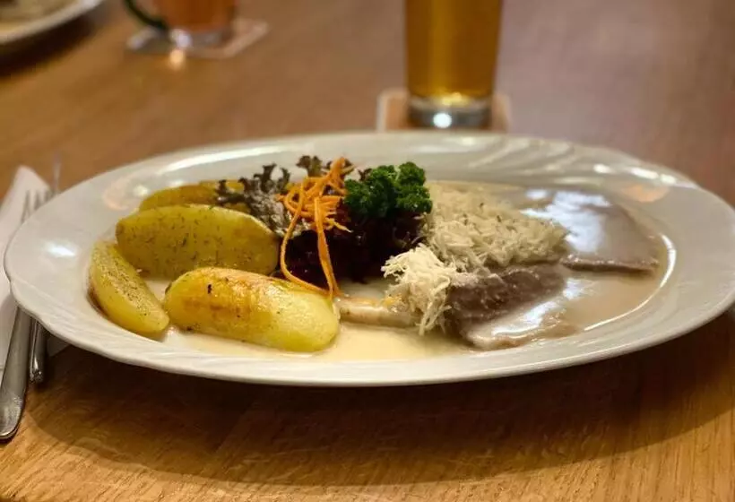 Hotelli Gasthof Zum Bären