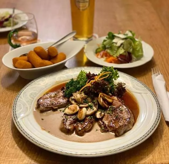 Hotelli Gasthof Zum Bären