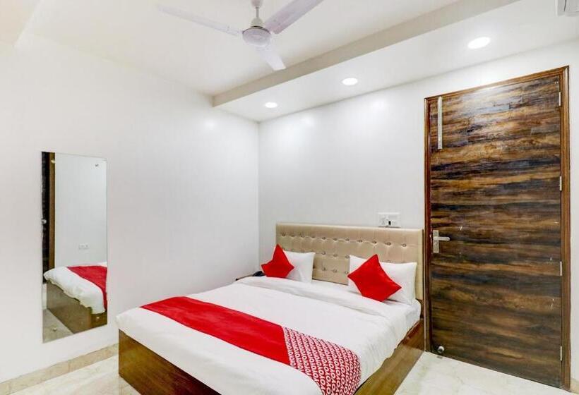 Flagship Hotel Royal Residency