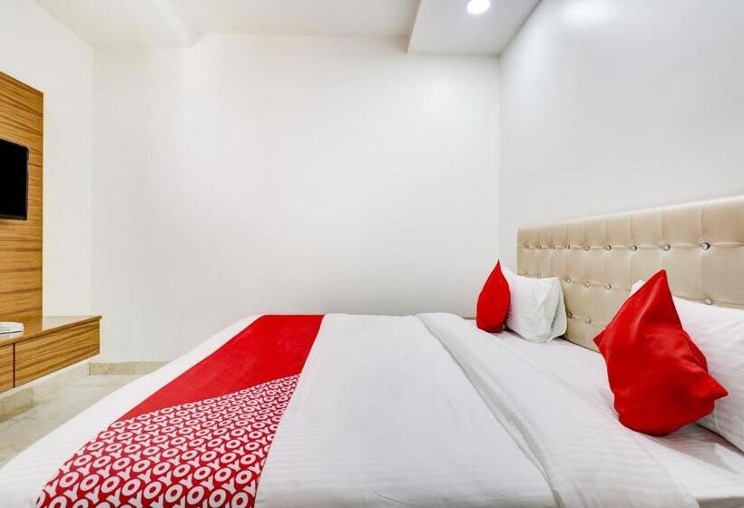 Flagship Hotel Royal Residency