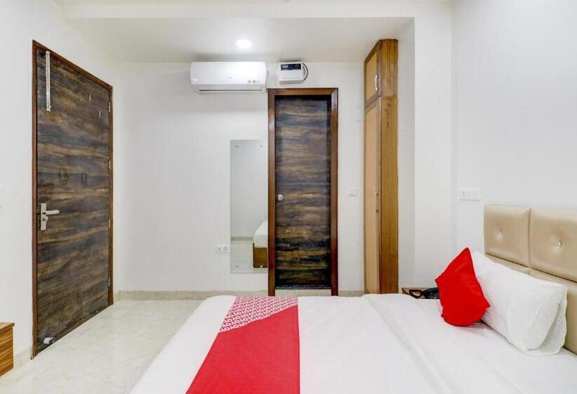 Flagship Hotel Royal Residency