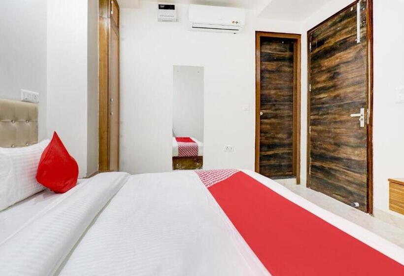 Flagship Hotel Royal Residency