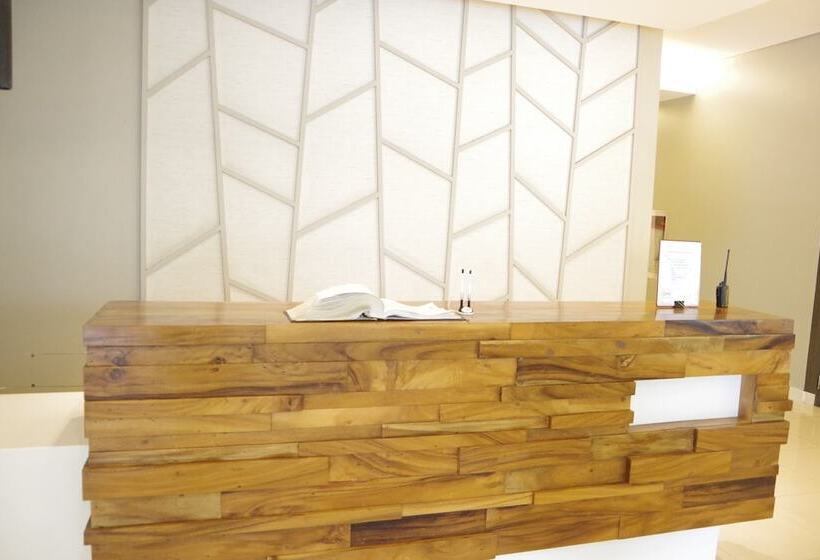 Pension (Hôtel basse catégorie) Elegance At Avida Riala Tower