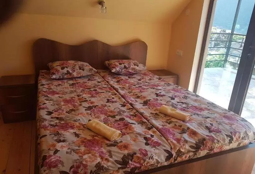 پانسیون Guest House Sando