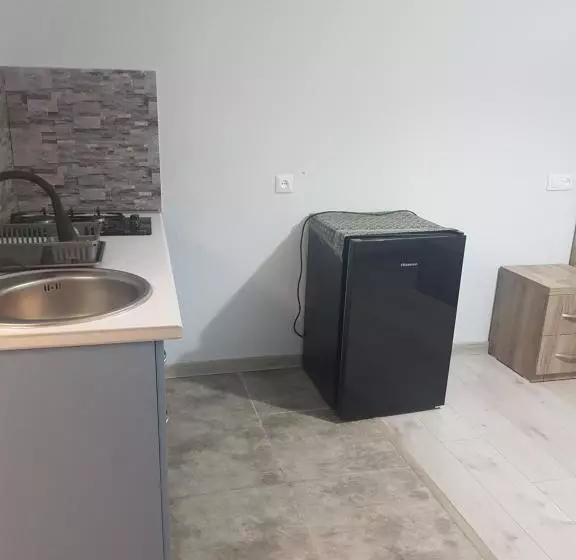 پانسیون Guest House Sando