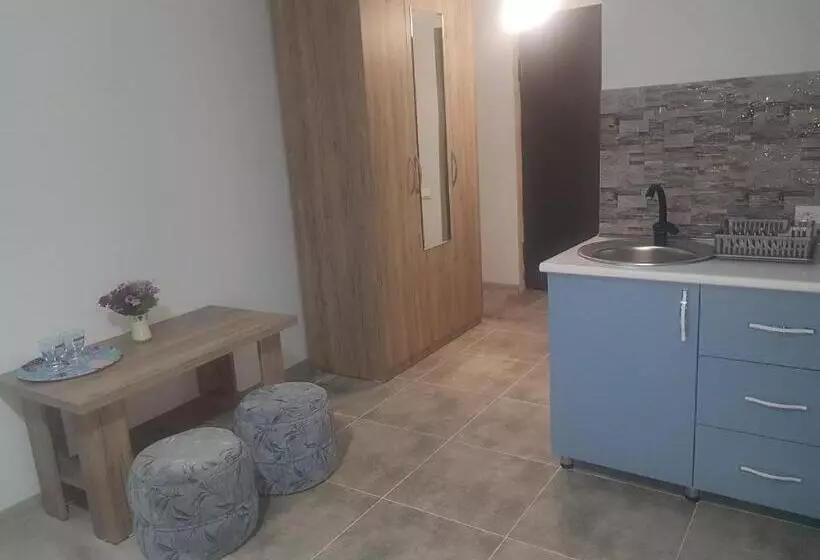 پانسیون Guest House Sando