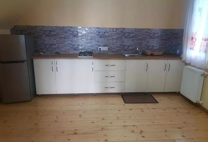 پانسیون Guest House Sando