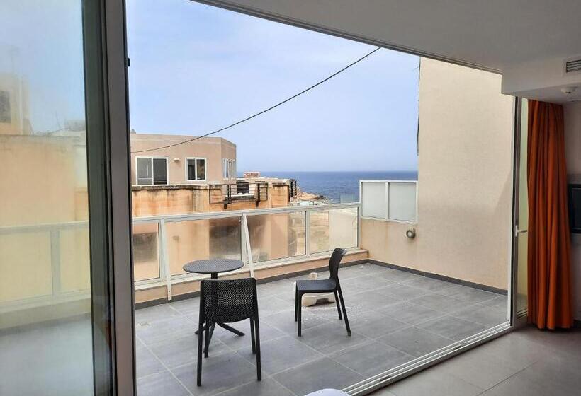 پانسیون Shoreline