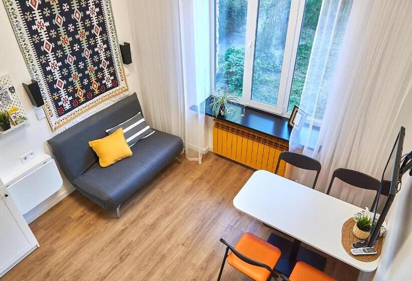 затишні дворівневі смарт апартаменти