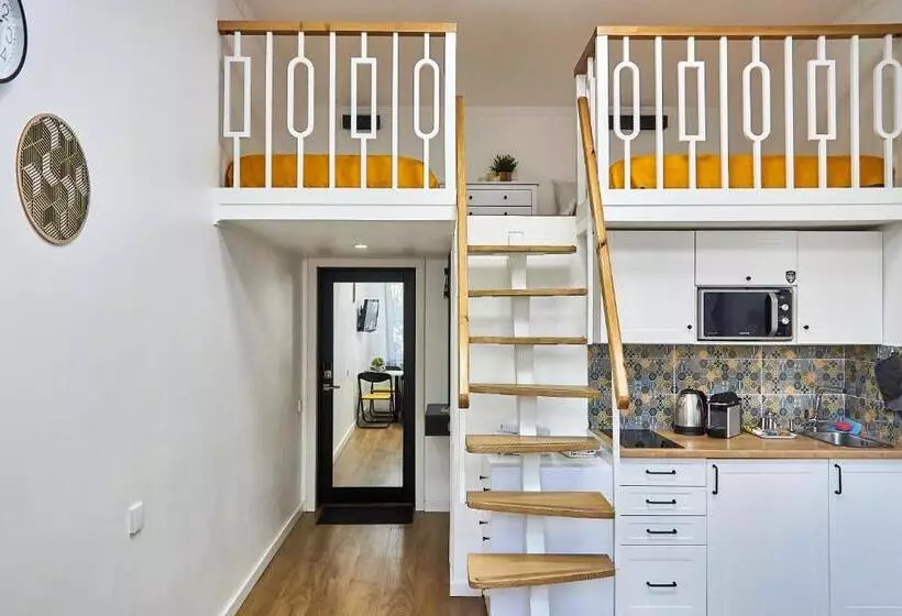 затишні дворівневі смарт апартаменти