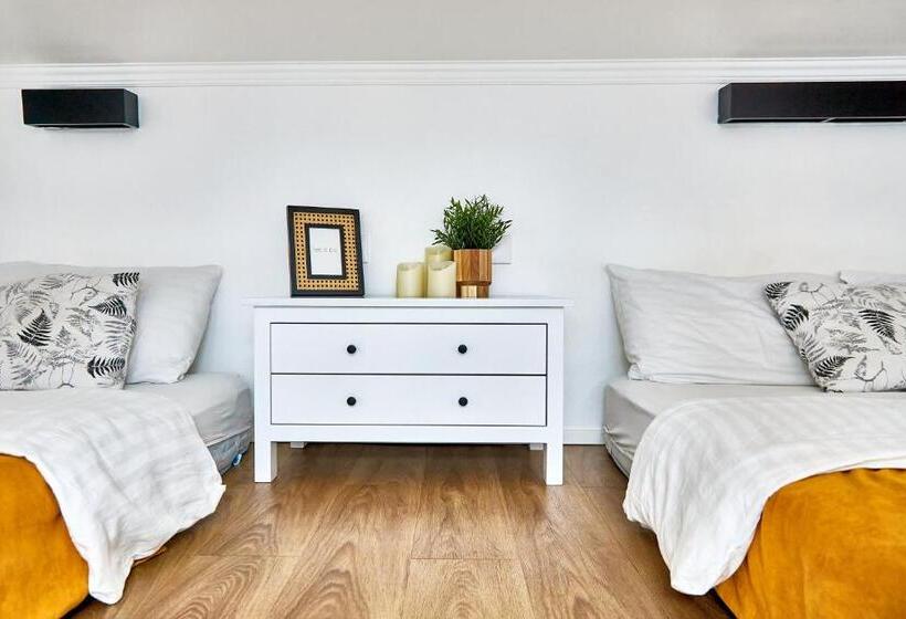 затишні дворівневі смарт апартаменти