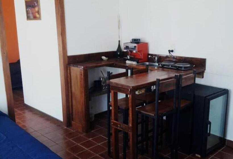 تختخواب و صبحانه Magna