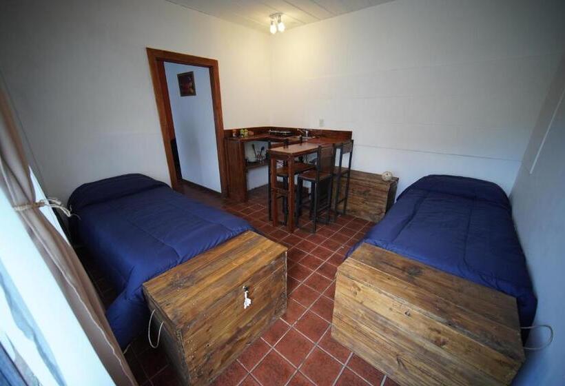 تختخواب و صبحانه Magna