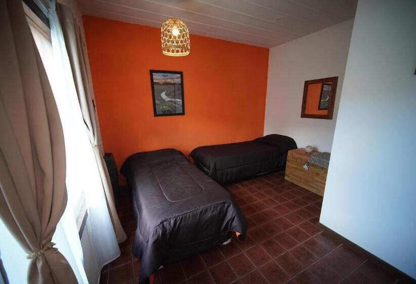 تختخواب و صبحانه Magna