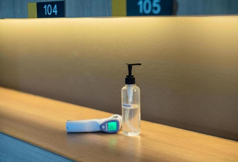 בית מלון כפרי 3j Home Lippo Karawaci