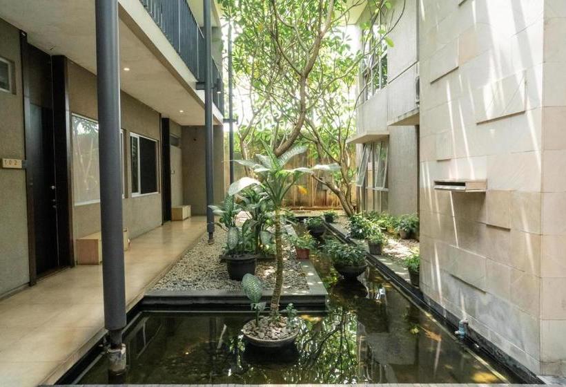 בית מלון כפרי 3j Home Lippo Karawaci