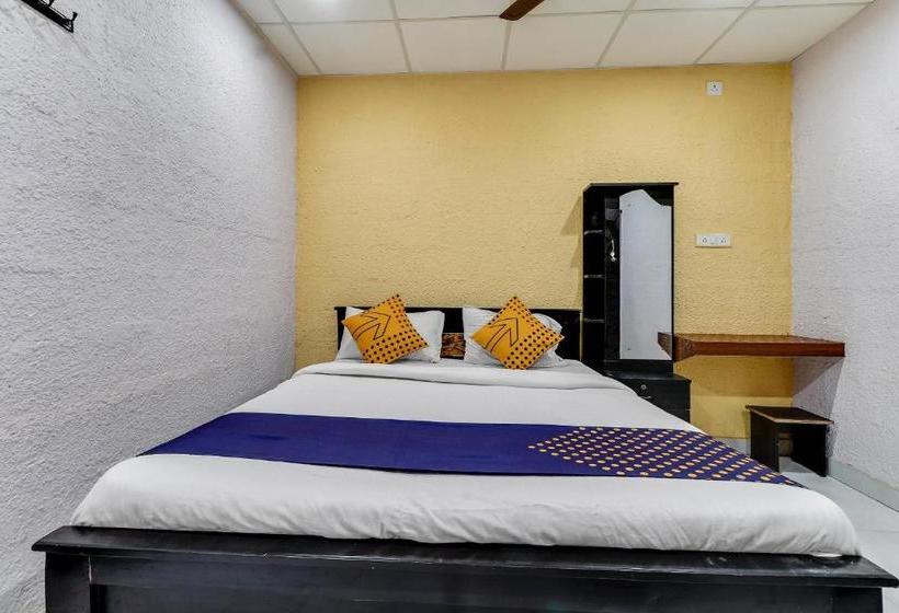 Hotel Spot On 77859 Eighteen Th Guest House