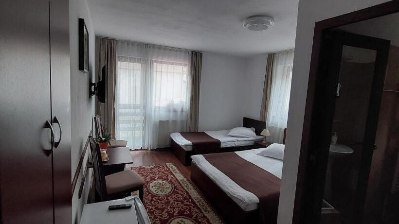 Пансион Casa Ryana Sinaia