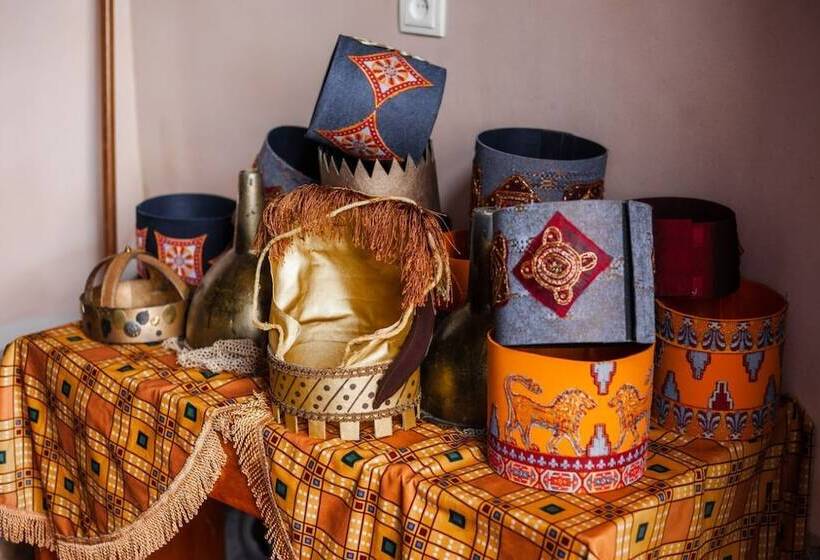 Pensão Etiuni The Forgotten Kingdom