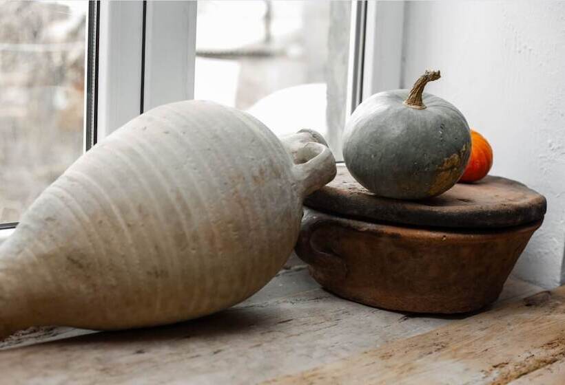 Pensão Etiuni The Forgotten Kingdom