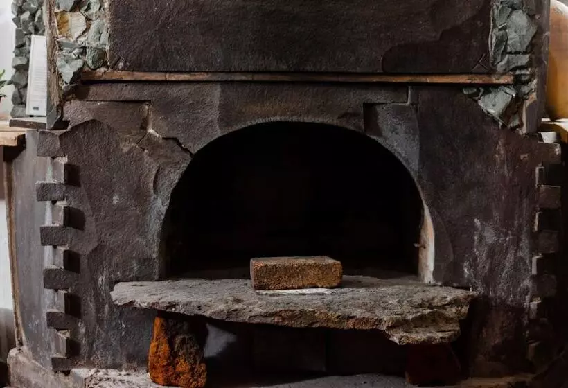 Majatalo Etiuni The Forgotten Kingdom