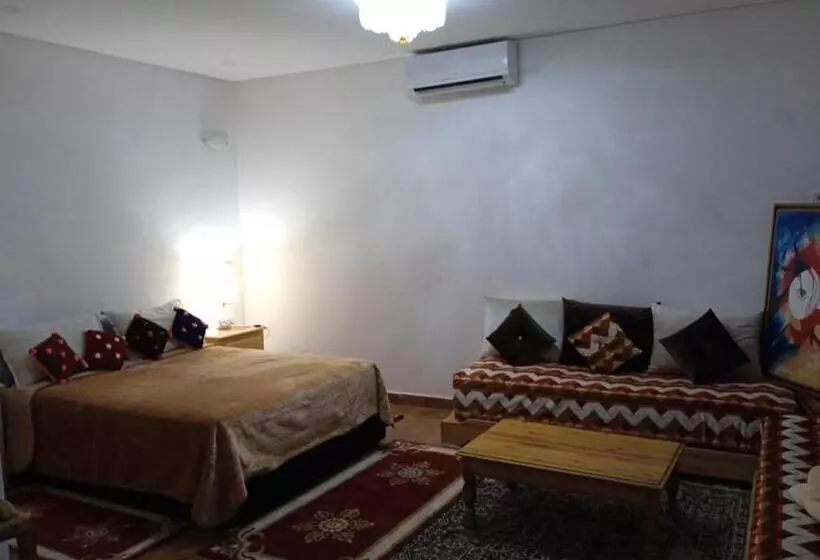 Aamiaismajoitus (B&B) Abla Room