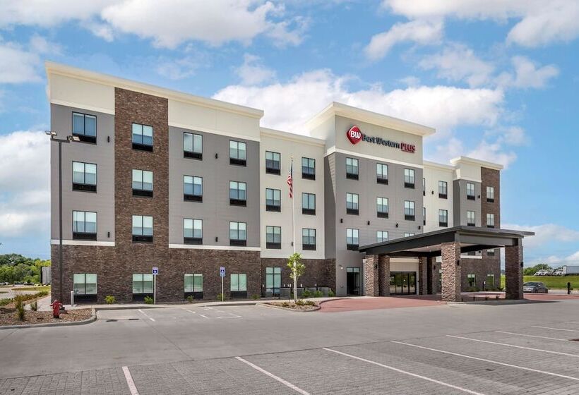 Отель La Quinta Inn & Suites By Wyndham Coralville Iowa City