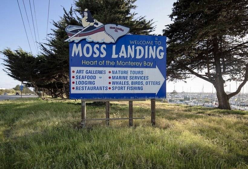 호텔 Inn At Moss Landing Point
