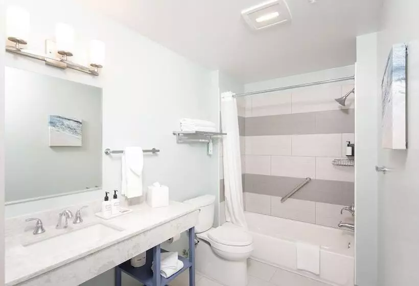 Hotelli Inn At Moss Landing Point