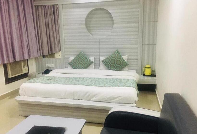 Maharaja Inn By Geetanjali Hotels