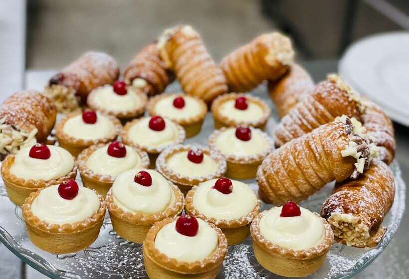 בית מלון כפרי Mansarda Cannes