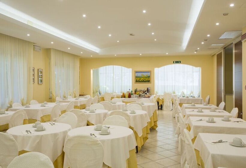 בית מלון כפרי Mansarda Cannes