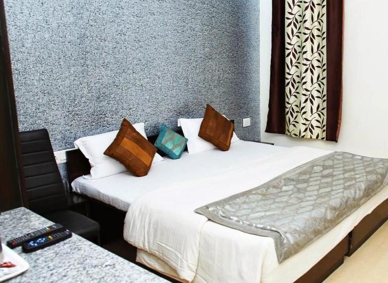 בית מלון כפרי Marina Delhi