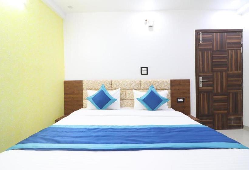 בית מלון כפרי Marina Delhi