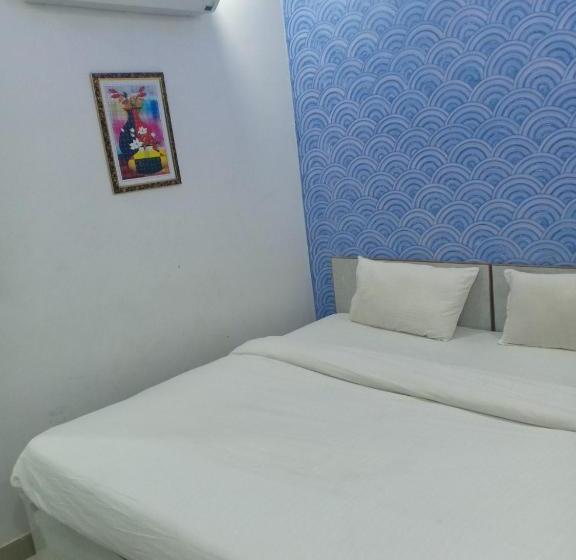 בית מלון כפרי Marina Delhi