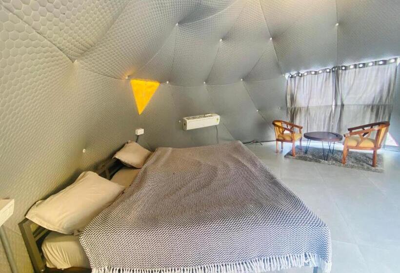 בית מלון כפרי Whoopers Boutique Resort Jibhi