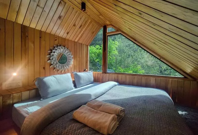 ホテル Whoopers Boutique Resort Jibhi