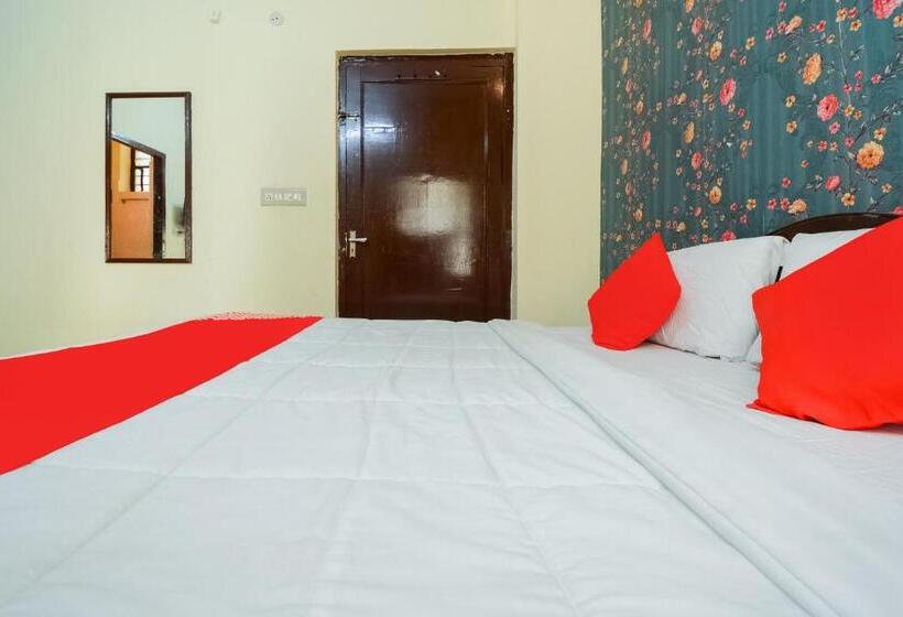 Collection O Hotel Rajwada Palace