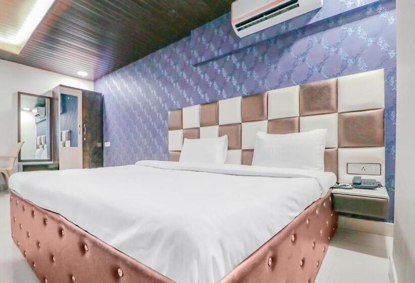 فندق Super Collection O Thane Formerly Dove Residency